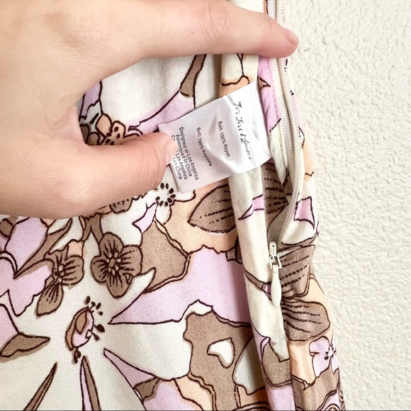 FOR LOVE & LEMONS Renato Floral Flared Pants in Tan Pink - Picture 9 of 10